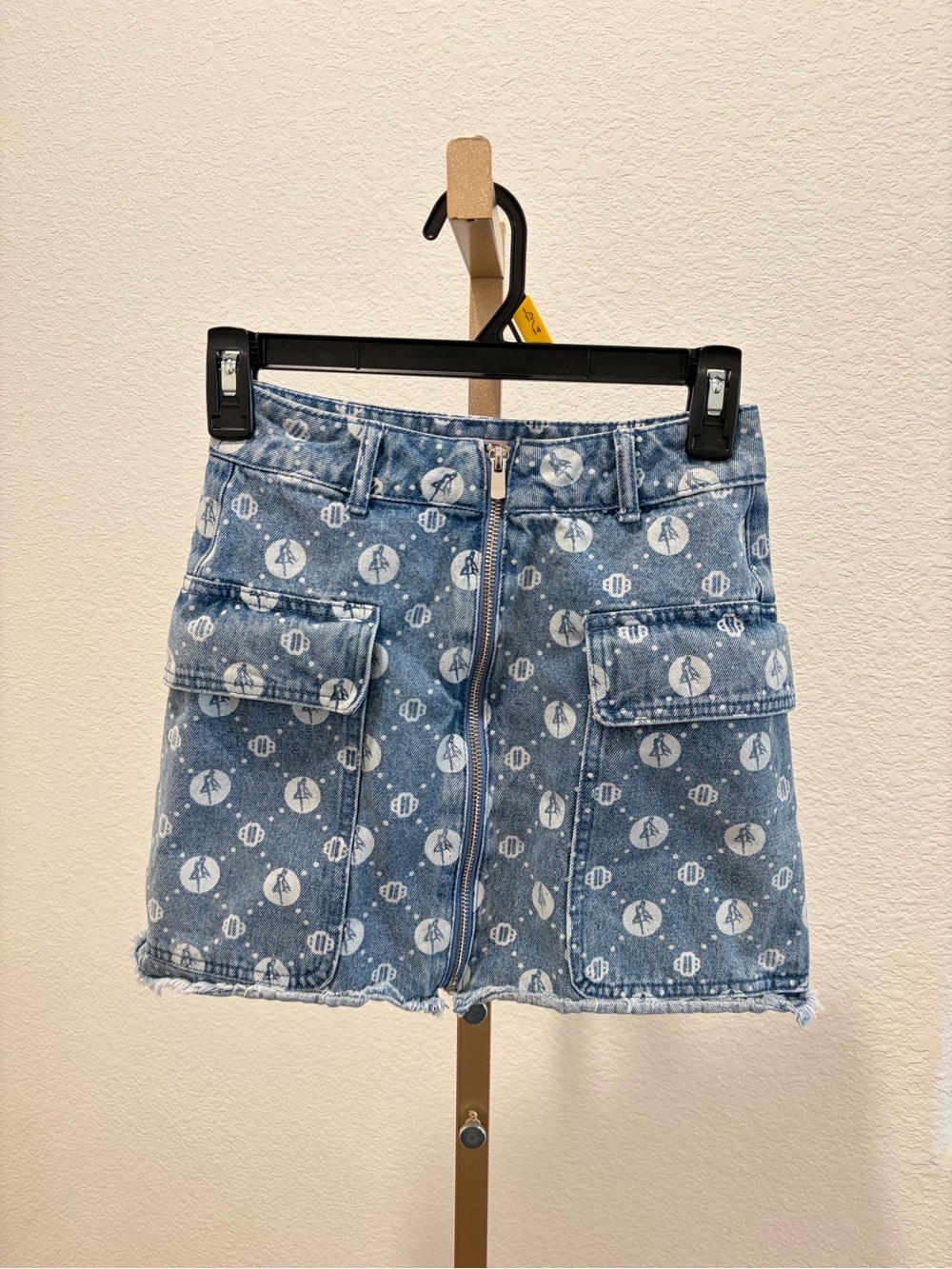 Maje Sailormoon RARE collab Printed Denim Mini Skirt with Front Zip size 34